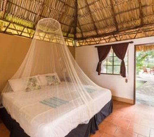 Hotel Mariposa