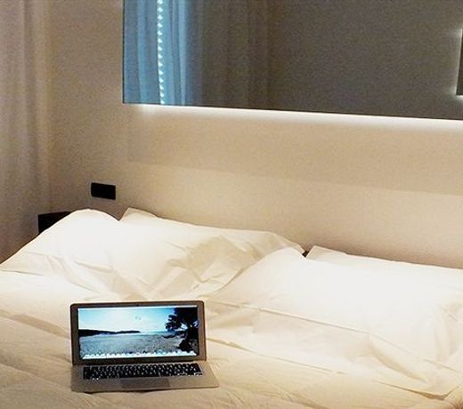 Blue Shades ApartHotel