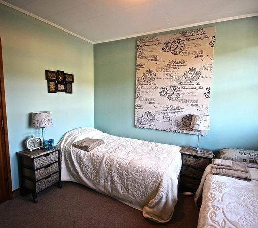 Driftwood House B & B