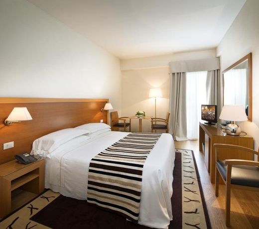 Sardegna Hotel - Suites & Restaurant