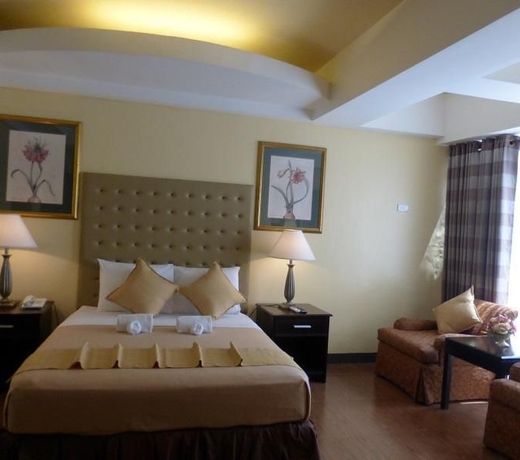 Silver Oaks Hotel and Suite