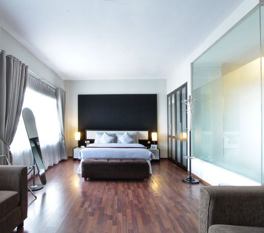 Garuda Plaza Hotel