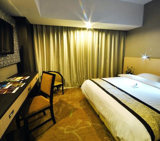 Hermes Palace Hotel Medan by BENCOOLEN