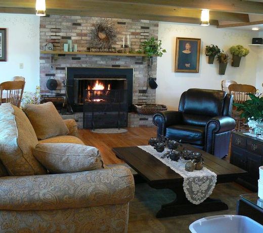 Village Green Lodge