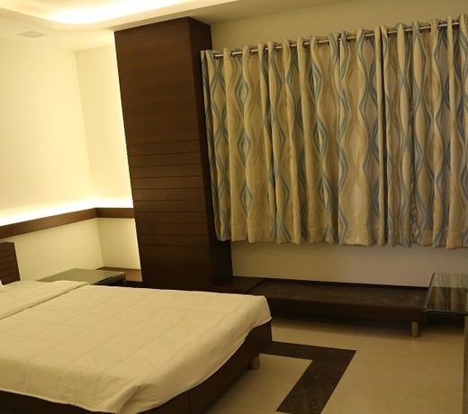 Hotel Somdeep Palace