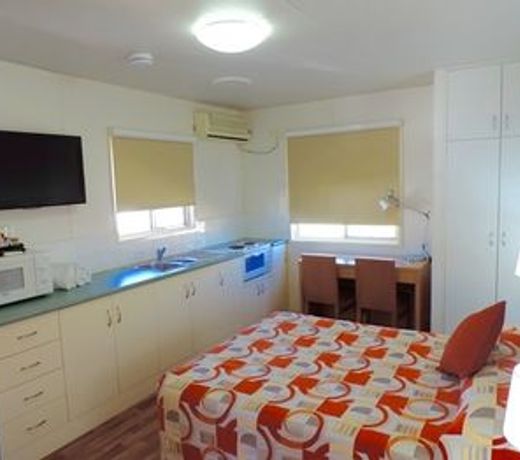 Chinchilla Motor Inn