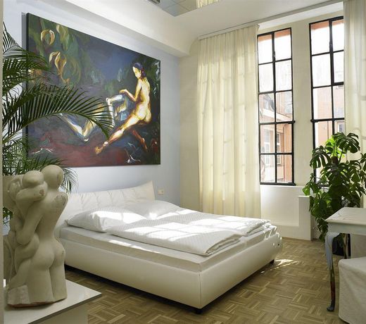 ART FABRIK & HOTEL