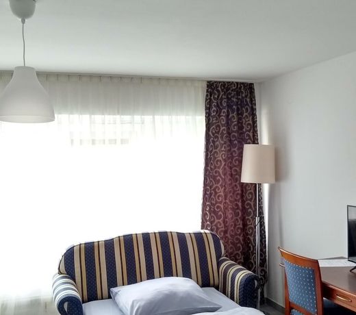 City Hotel