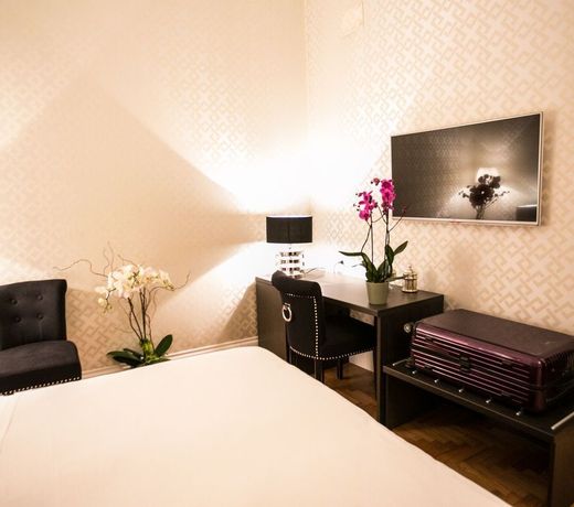 Minerva Relais