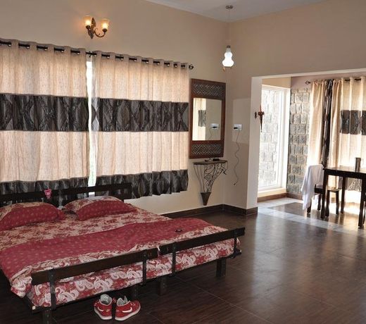 Iclouds Resort