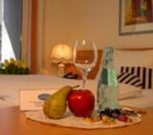 Hotel Am Schlosspark , Wiesbaden