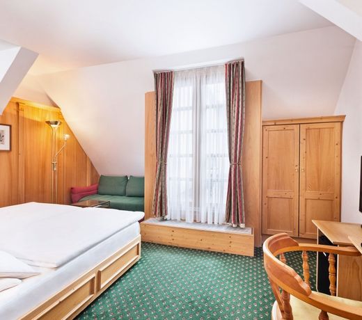 Best Western Premier Grand Hotel Russischer Hof