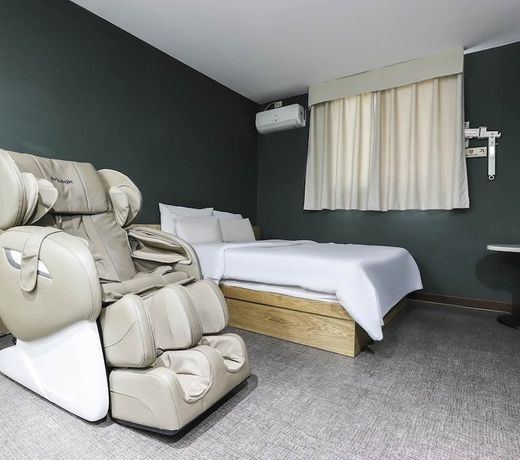 Hotel Iris