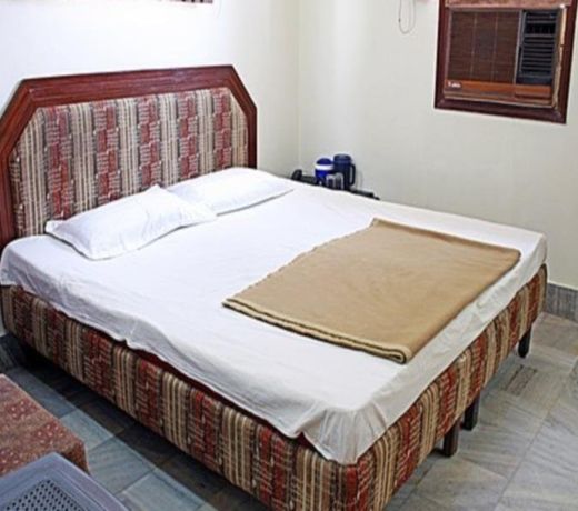 East Lite Hotel
