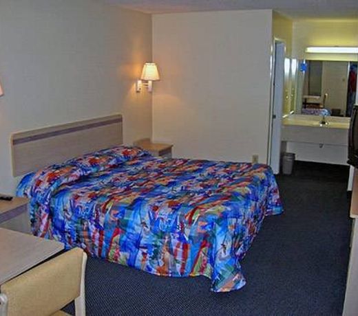 Motel 6-Greenville, TX