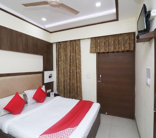 HOTEL AMBA INN