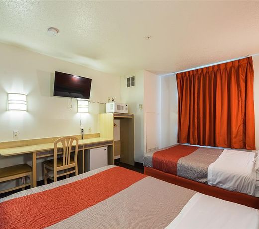 Rodeway Inn