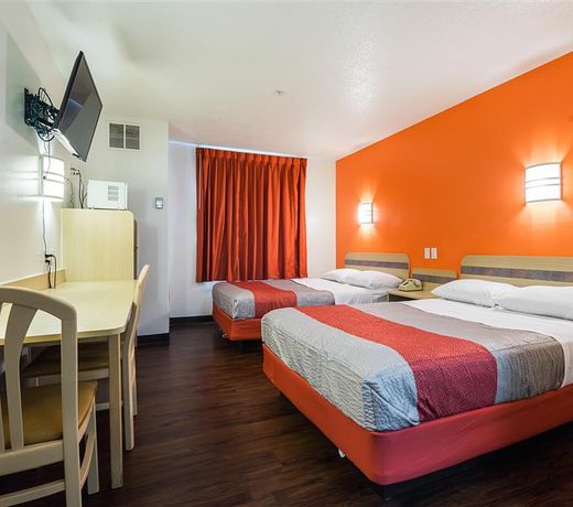 Rodeway Inn