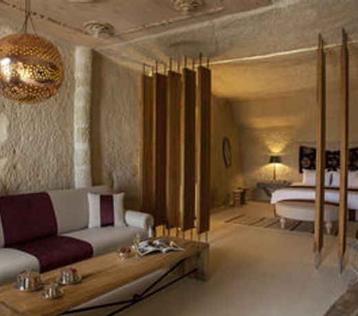 Hezen Cave Hotel