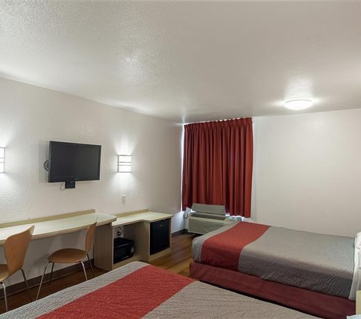 Motel 6-Oklahoma City, OK - South