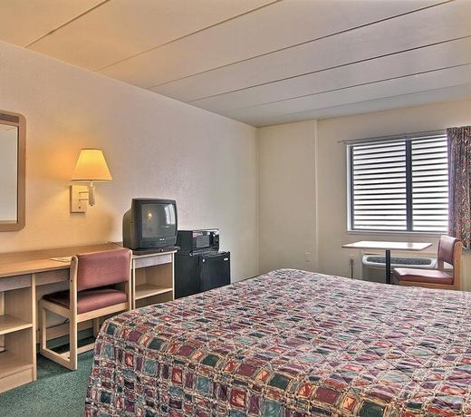Motel 6-Merrillville, IN