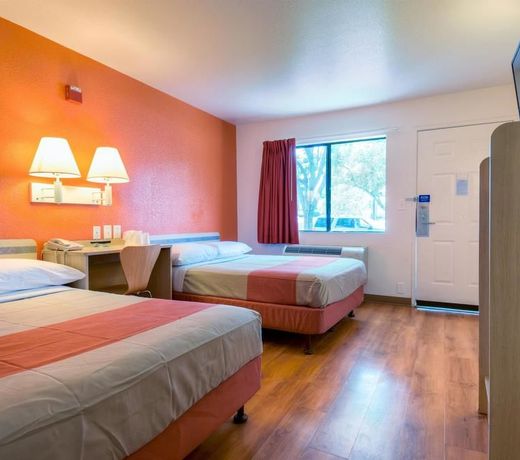 Motel 6-Escondido, CA