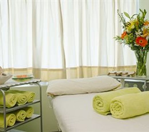 Howard Johnson Pilar Resort Spa & Convention Center