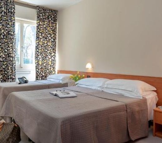 Hotel Pierre