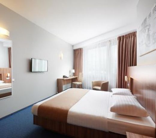 Slavyanskaya Hotel
