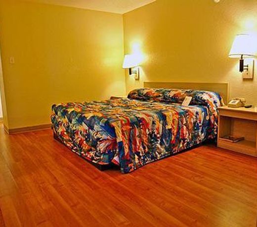 Motel 6-Laredo, TX - North I-35