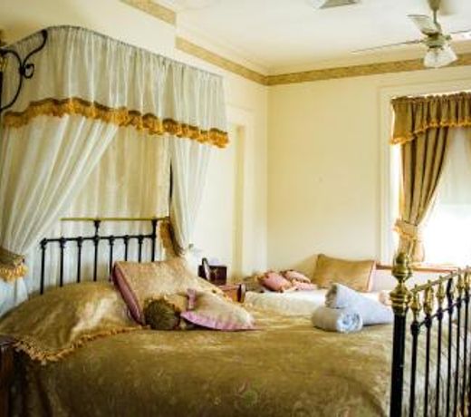 Segenhoe Inn Bed and Breakfast