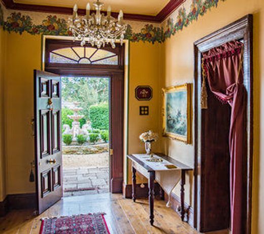 Segenhoe Inn Bed and Breakfast