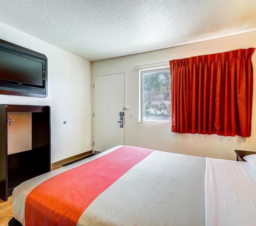 Motel 6-Thornton, CO - Denver