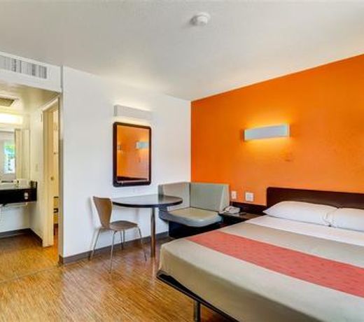 Motel 6-Thornton, CO - Denver