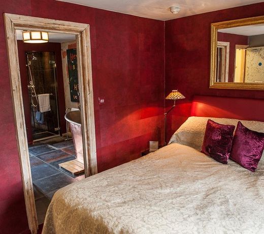 ROUGH LUXE HOTEL