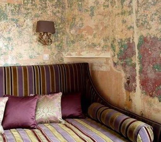 ROUGH LUXE HOTEL