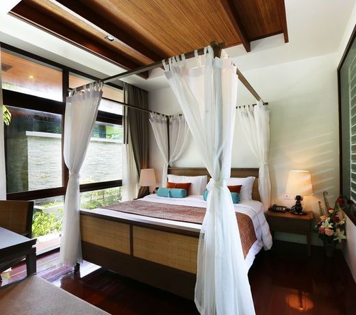 AKIRA Lipe Resort