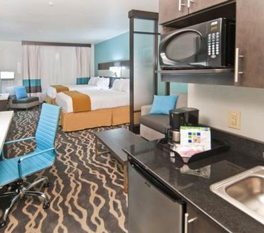 La Quinta Inn & Suites by Wyndham Northlake Fort Worth