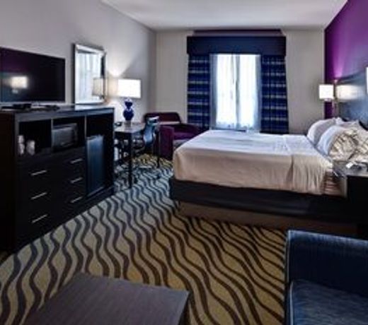 Holiday Inn Express Hutchison, an IHG Hotel