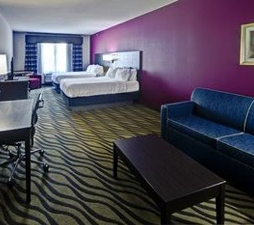 Holiday Inn Express Hutchison, an IHG Hotel