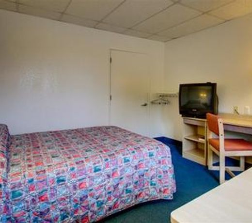 Motel 6-Salina, KS
