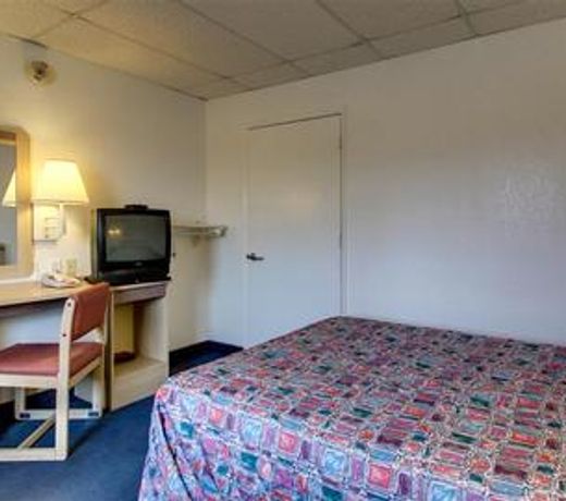 Motel 6-Salina, KS