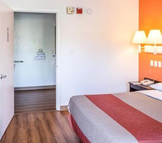 Motel 6-Bakersfield, CA - East