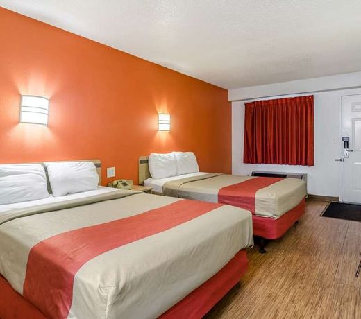 Motel 6-Warren, MI - Detroit East