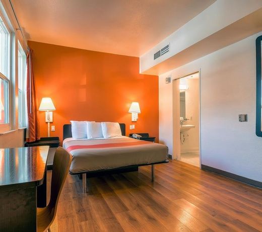 Motel 6-San Diego, CA - Downtown