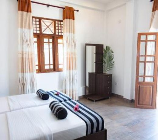 Shadow Inn Guest House