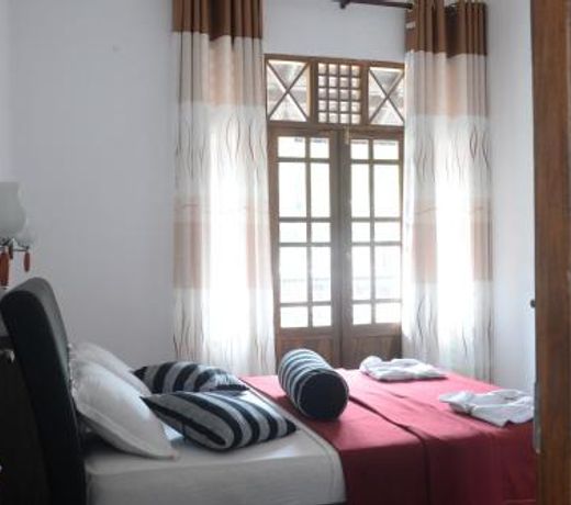 Shadow Inn Guest House