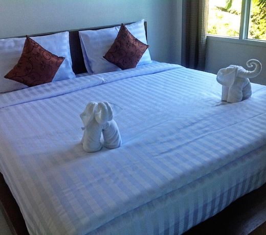 Bed and Boat Aopayoon Resort