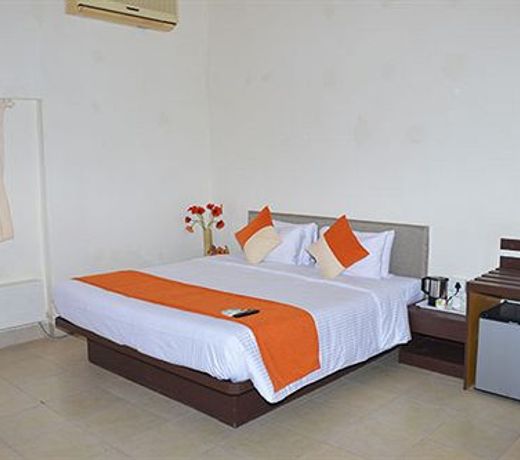Leisure Vacations Goa By The Sal