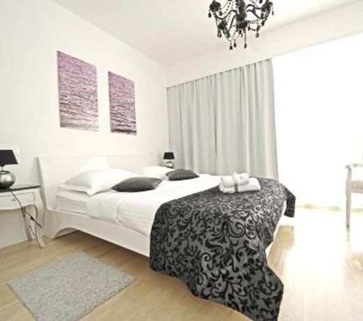 Tinel Superior Residence